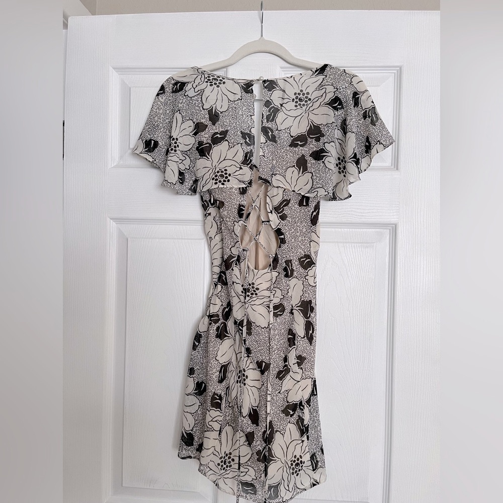 Floral Black and White Dress - Picture 4 of 6